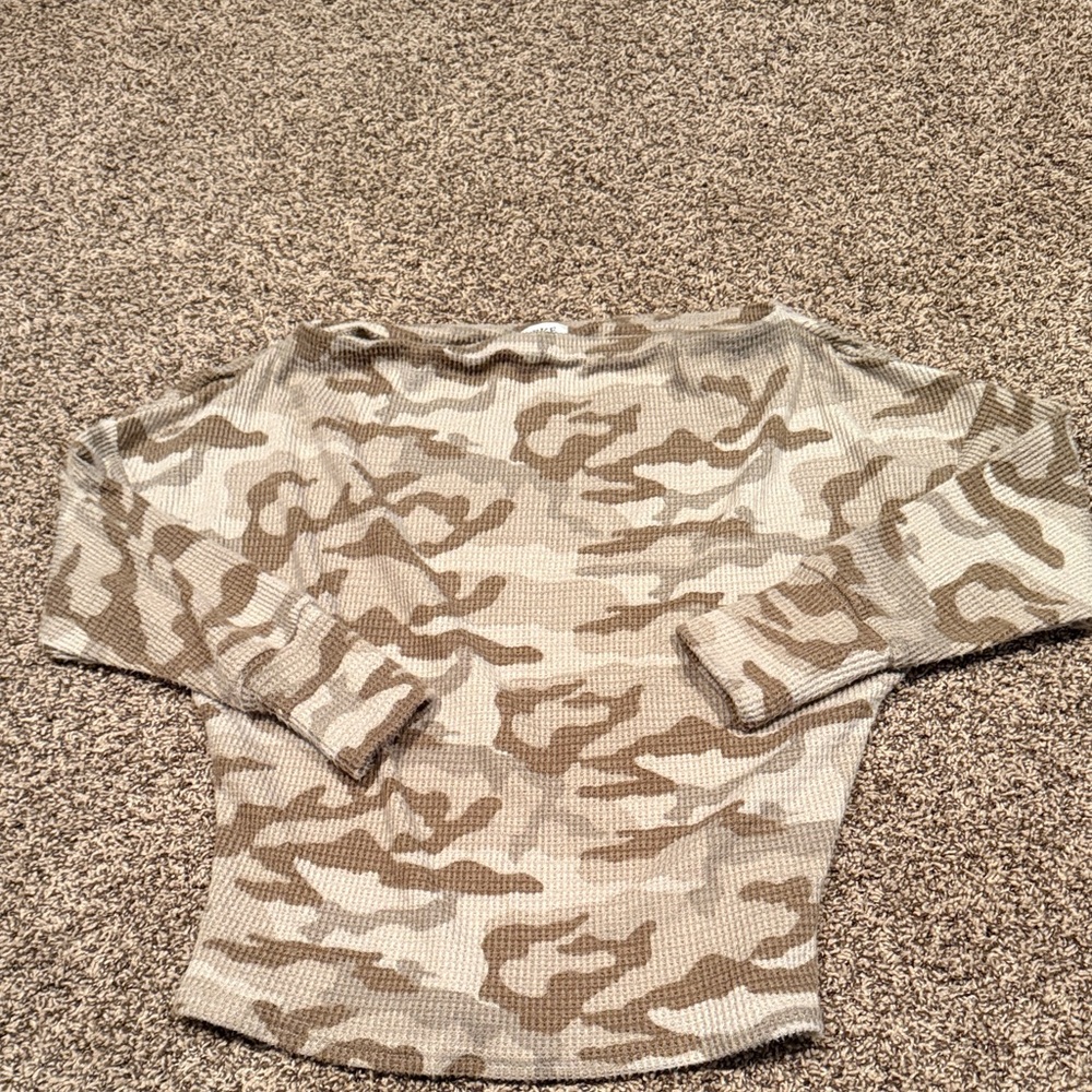 BKE Women's Camo Thermal Long Sleeve Top - Taupe/Beige